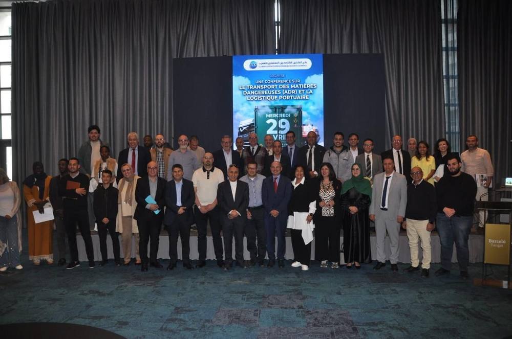 Participants à la conférence du Club OEA du Maroc à Tanger